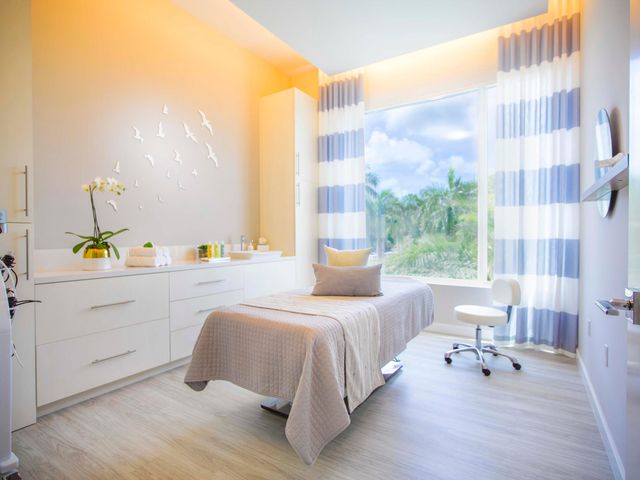 112 Regatta Drive, Jupiter, FL 33477