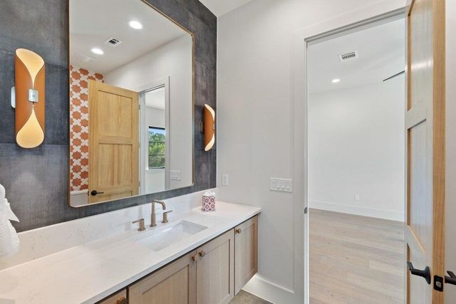 244 Zonetail CV, Austin, TX 78737