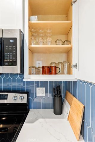 8535 W West Knoll Drive 312, West Hollywood, CA 90069