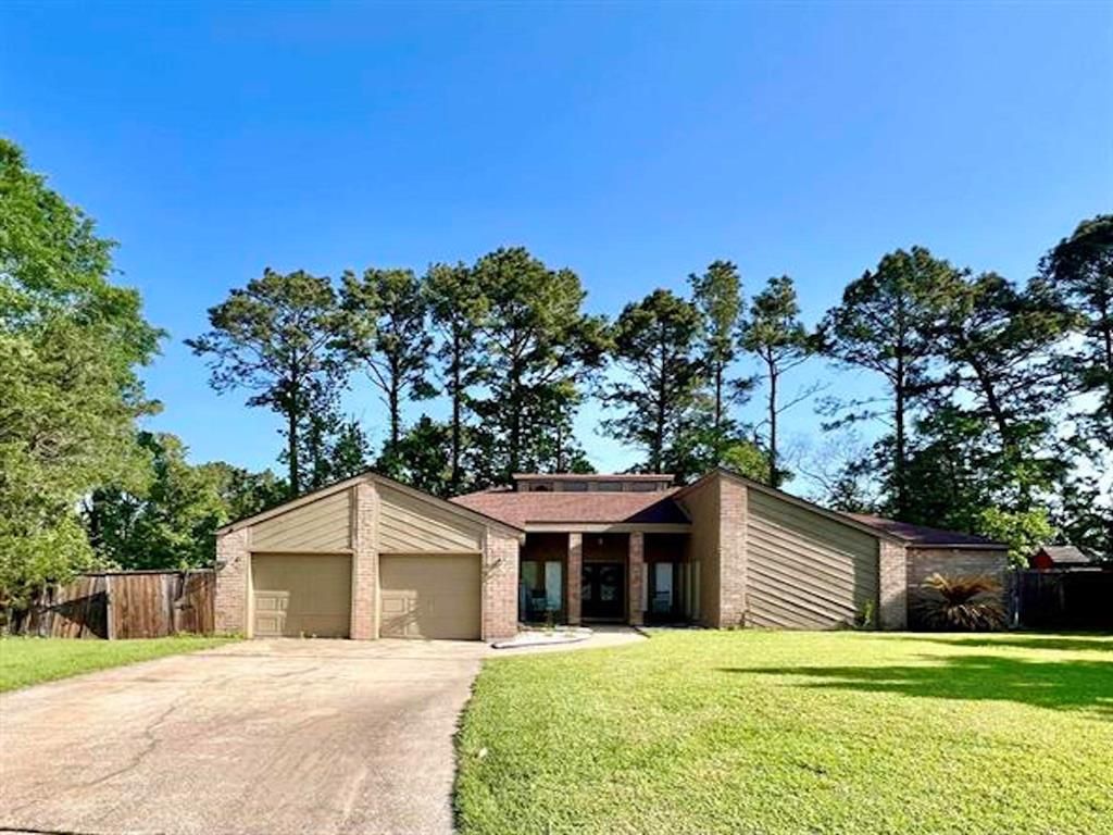 210 Glenbrook Street, Vidor, TX 77662