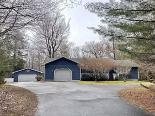 8491 W Awayin Hills Drive, New Era, MI 49446