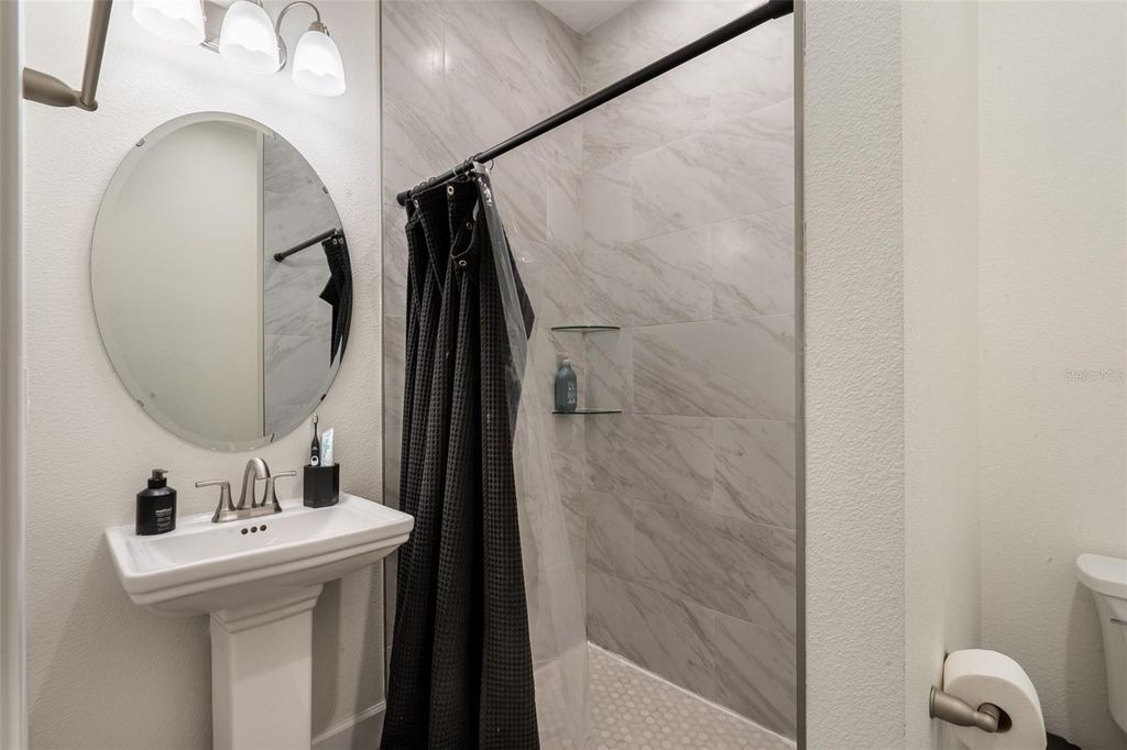 Image 22 of property listing at 248 ROBIN ROAD, Altamonte Springs, FL 32701