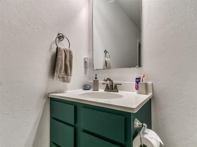 2004 NW 27th Street, Oklahoma City, OK 73106