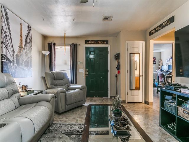 2004 NW 27th Street, Oklahoma City, OK 73106