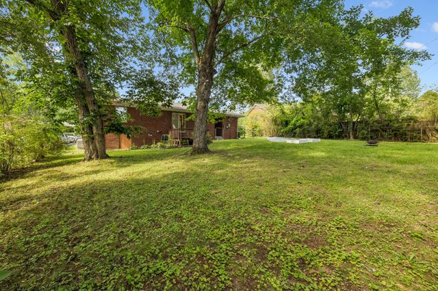 104 Miller Plaza, Ashland City, TN 37015