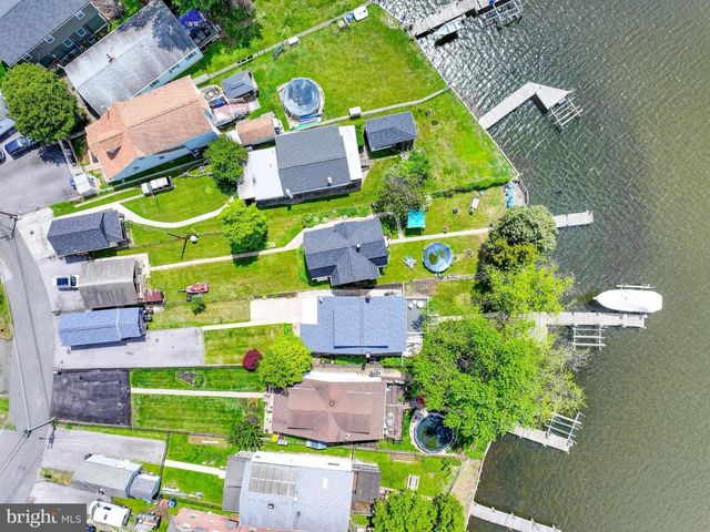 7613 S BEND RD, Dundalk, MD 21222