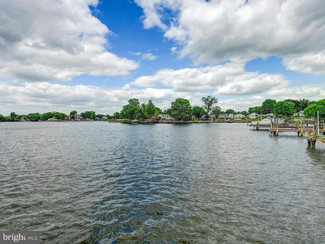 7613 S BEND RD, Dundalk, MD 21222