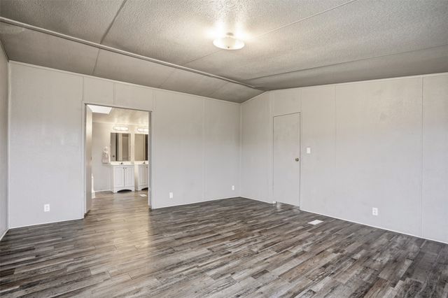 3800 Rim Rock Court, Joshua, TX 76058