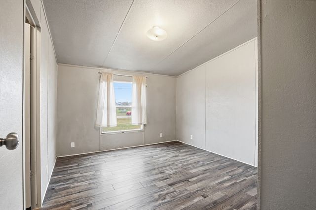 3800 Rim Rock Court, Joshua, TX 76058