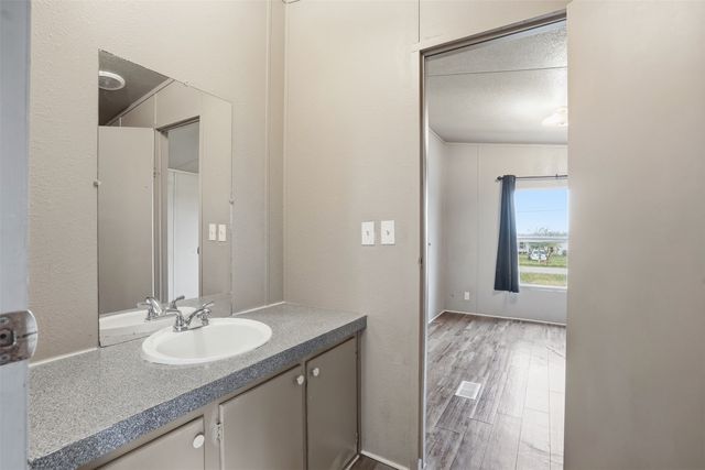 3800 Rim Rock Court, Joshua, TX 76058