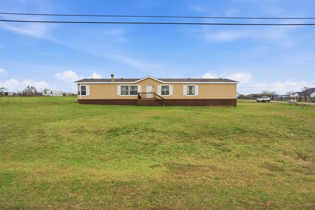 3800 Rim Rock Court, Joshua, TX 76058