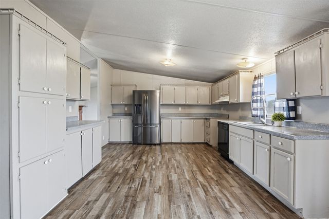 3800 Rim Rock Court, Joshua, TX 76058