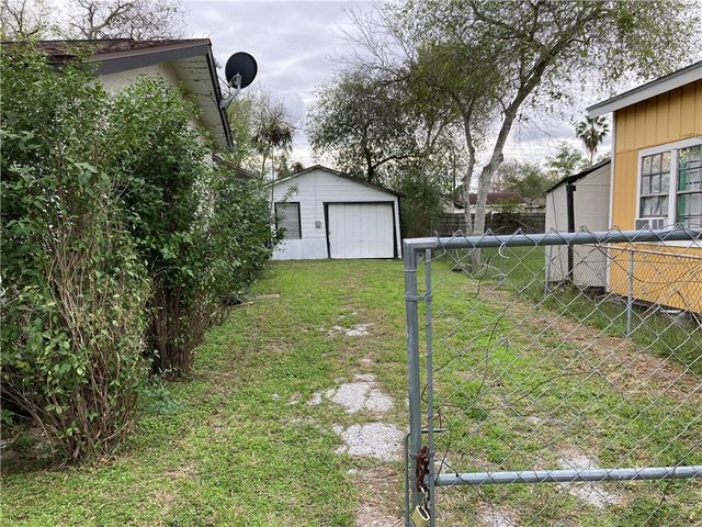 317 Cheyenne St, Corpus Christi, TX 78405