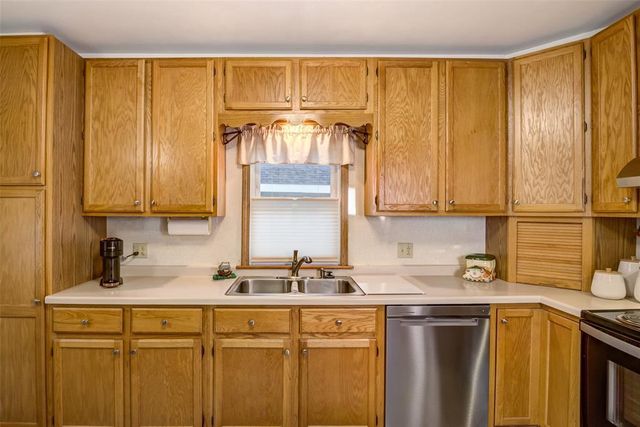 857 Starr Avenue, Eau Claire, WI 54703