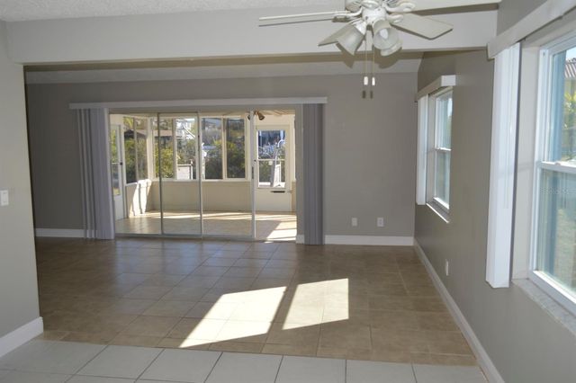 6525 MANILA PALM WAY, Apollo Beach, FL 33572