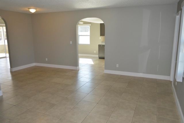 6525 MANILA PALM WAY, Apollo Beach, FL 33572