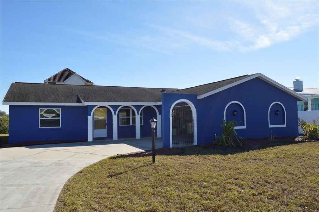 6525 MANILA PALM WAY, Apollo Beach, FL 33572