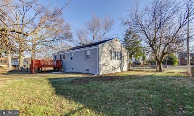 5806 BURGESS RD, District Heights, MD 20747