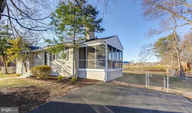 5806 BURGESS RD, District Heights, MD 20747