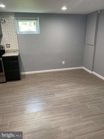 5806 BURGESS RD, District Heights, MD 20747