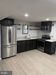 5806 BURGESS RD, District Heights, MD 20747