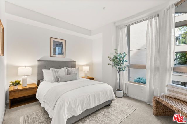 13044 Pacific 108, Los Angeles, CA 90094