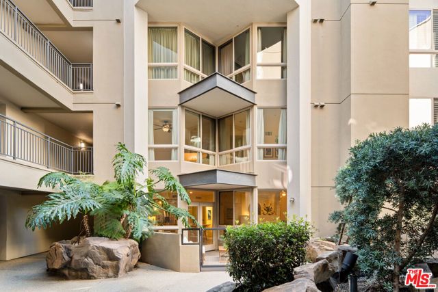 13044 Pacific 108, Los Angeles, CA 90094