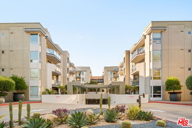 13044 Pacific 108, Los Angeles, CA 90094