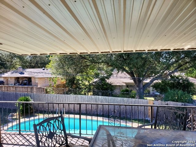 5918 Winding Ridge Dr, Windcrest, TX 78239