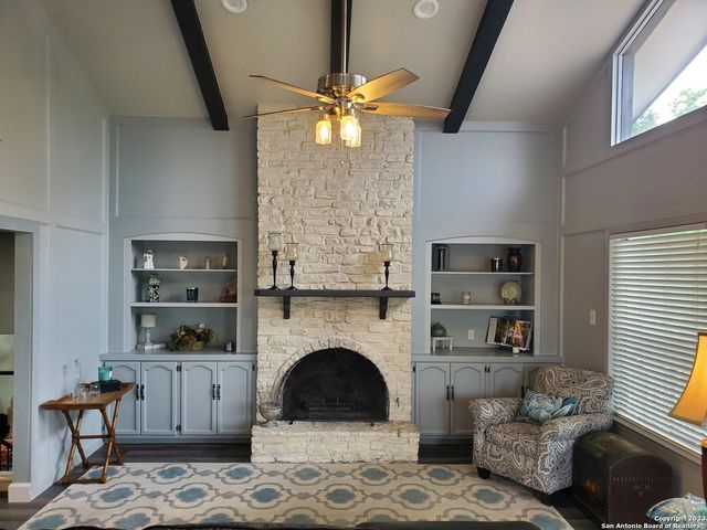 5918 Winding Ridge Dr, Windcrest, TX 78239