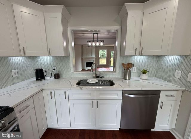333 STABLE VIEW TER NE, Leesburg, VA 20176