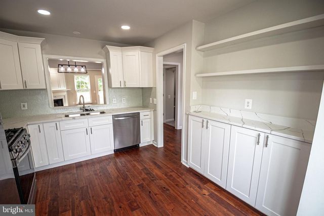 333 STABLE VIEW TER NE, Leesburg, VA 20176