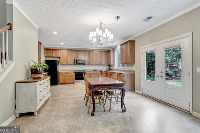 102 Maple Hill Drive, Newnan, GA 30265
