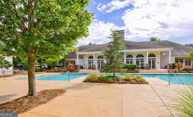 102 Maple Hill Drive, Newnan, GA 30265