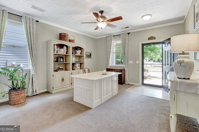 102 Maple Hill Drive, Newnan, GA 30265
