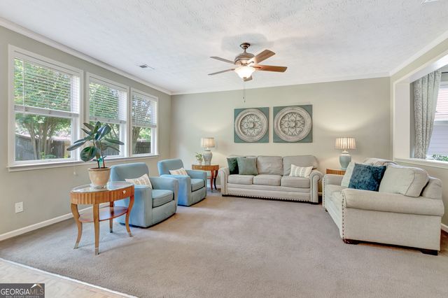 102 Maple Hill Drive, Newnan, GA 30265