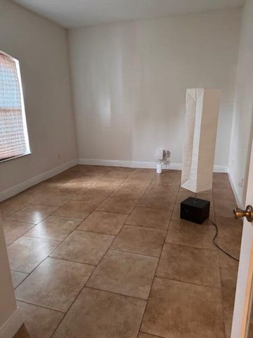 237 SW Grove Avenue, Port St Lucie, FL 34983