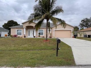 237 SW Grove Avenue, Port St Lucie, FL 34983