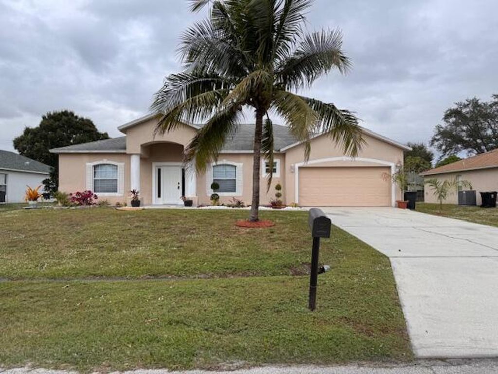 237 SW Grove Avenue, Port St Lucie, FL 34983