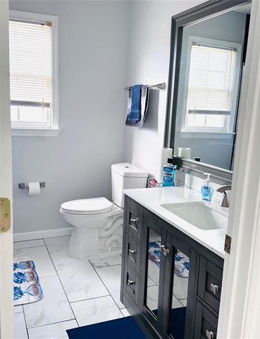 962 Tanners Point Drive, Lawrenceville, GA 30044