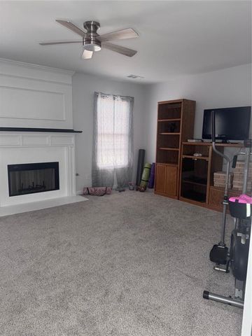 962 Tanners Point Drive, Lawrenceville, GA 30044