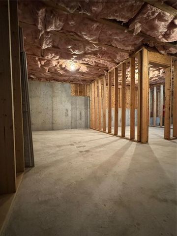 962 Tanners Point Drive, Lawrenceville, GA 30044