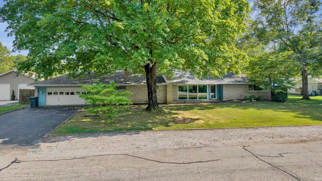 2813 Wayside Drive, Evansville, IN 47711