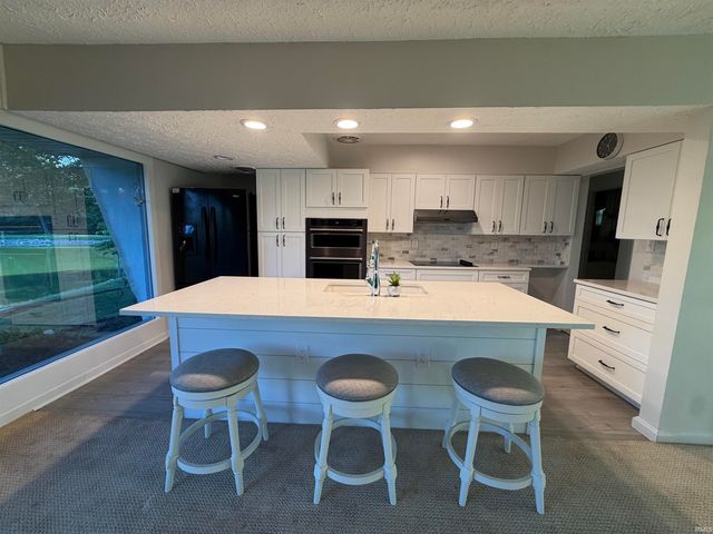 2813 Wayside Drive, Evansville, IN 47711