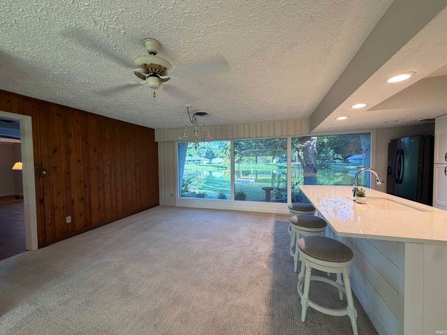 2813 Wayside Drive, Evansville, IN 47711