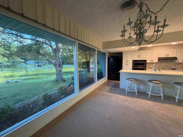 2813 Wayside Drive, Evansville, IN 47711