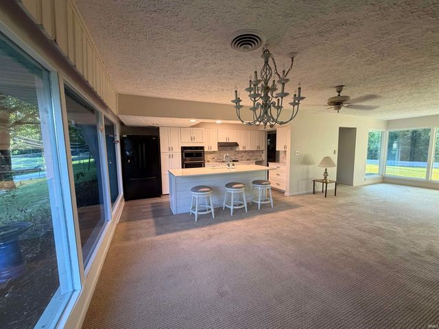 2813 Wayside Drive, Evansville, IN 47711