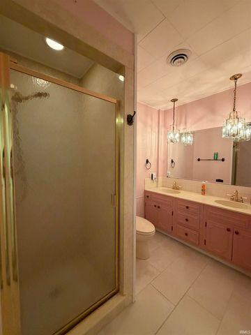 2813 Wayside Drive, Evansville, IN 47711