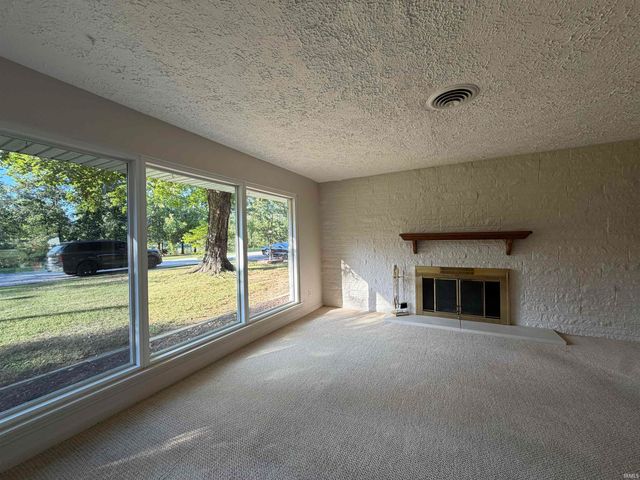 2813 Wayside Drive, Evansville, IN 47711