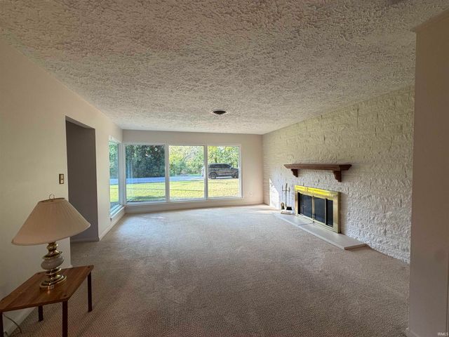 2813 Wayside Drive, Evansville, IN 47711